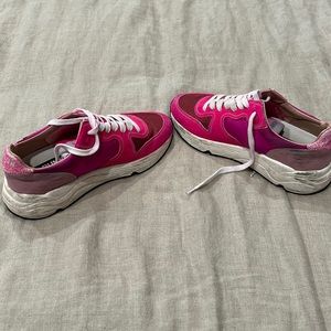 Golden goose running shoe